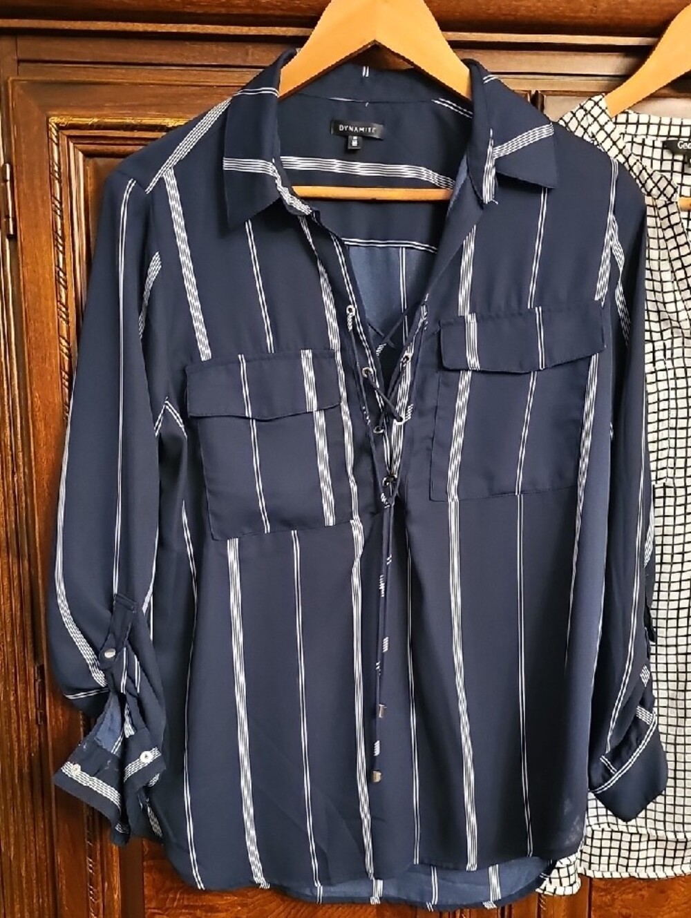 2/25$ Women's Blouses - Size M - Picture 5 of 5